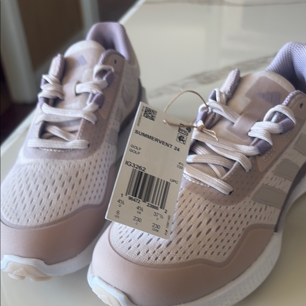 Adidas women’s golf shoes